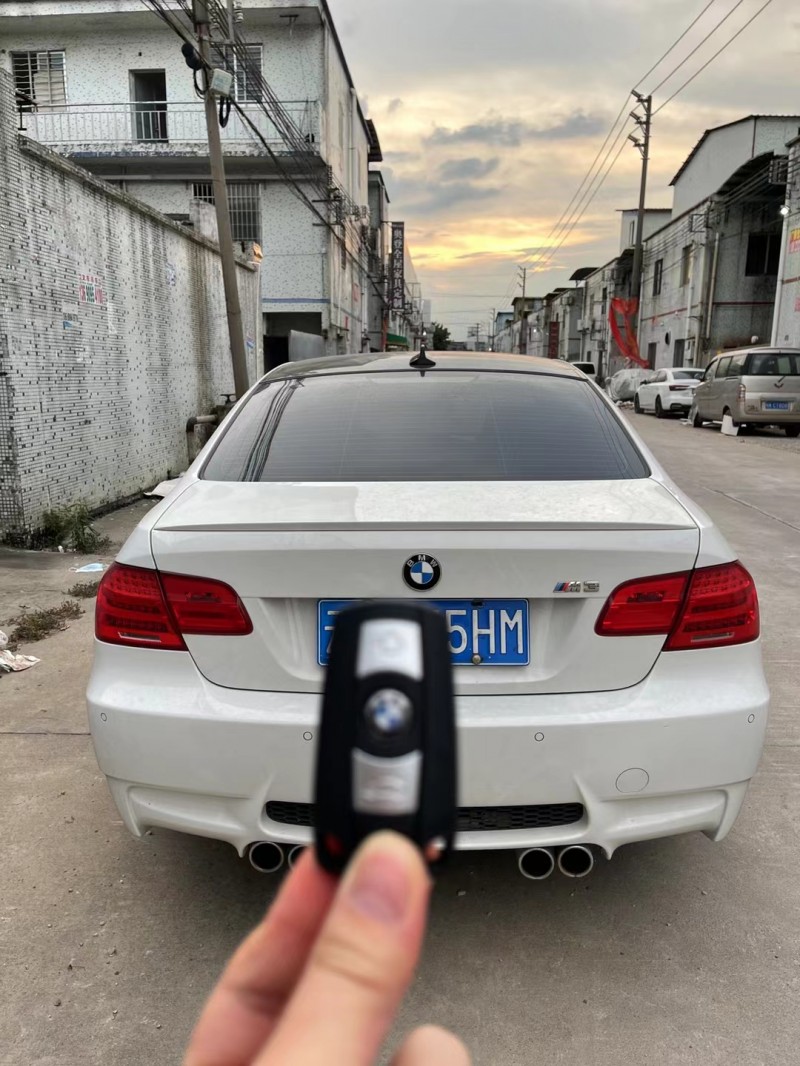 廣州12年寶馬M33