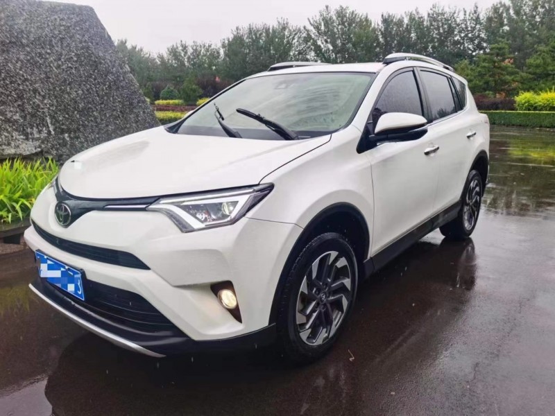 太原19年豐田RAV4榮放2