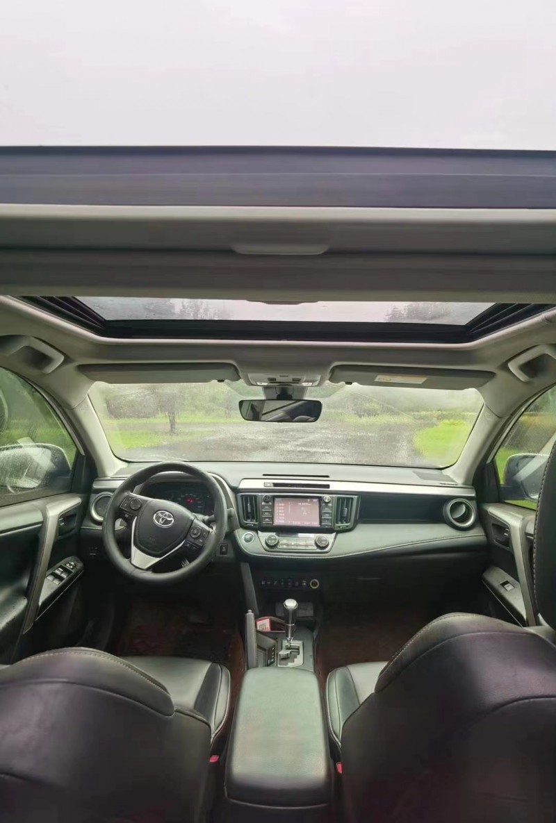 太原19年豐田RAV4榮放4
