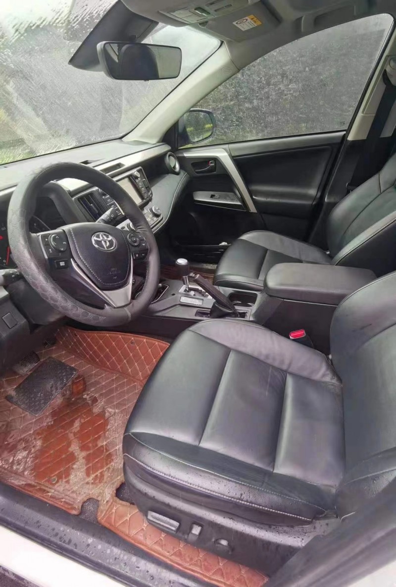 太原19年豐田RAV4榮放5