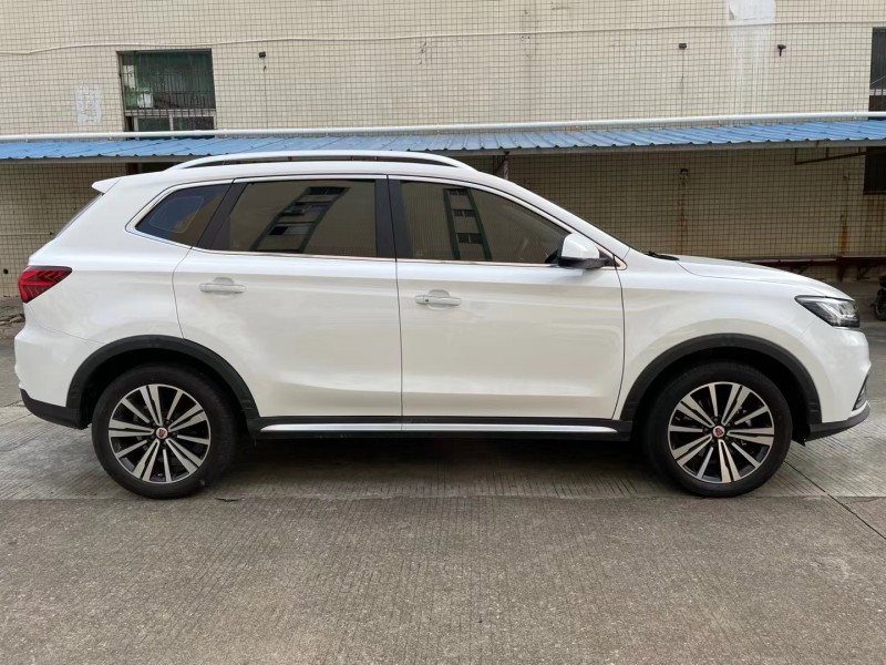 中山21年榮威RX52