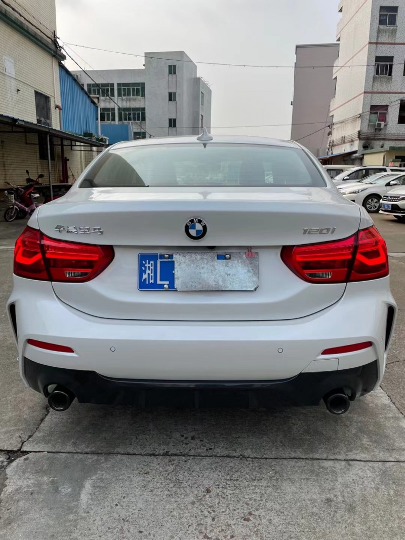 中山21年寶馬1系4