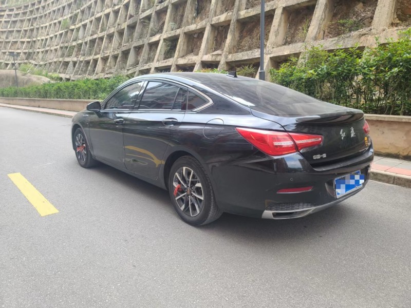 貴陽20年紅旗H55