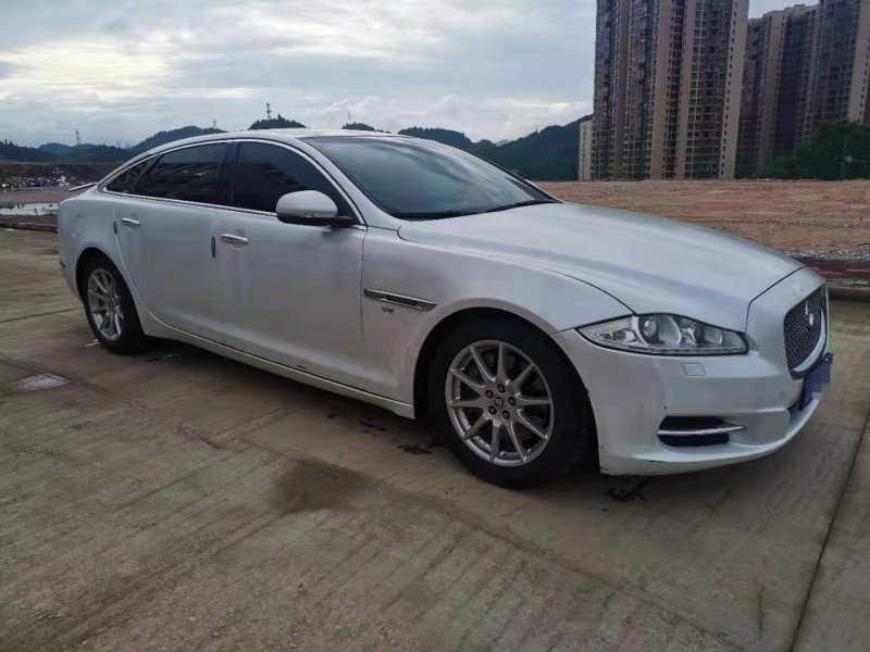貴陽13年捷豹XJ3