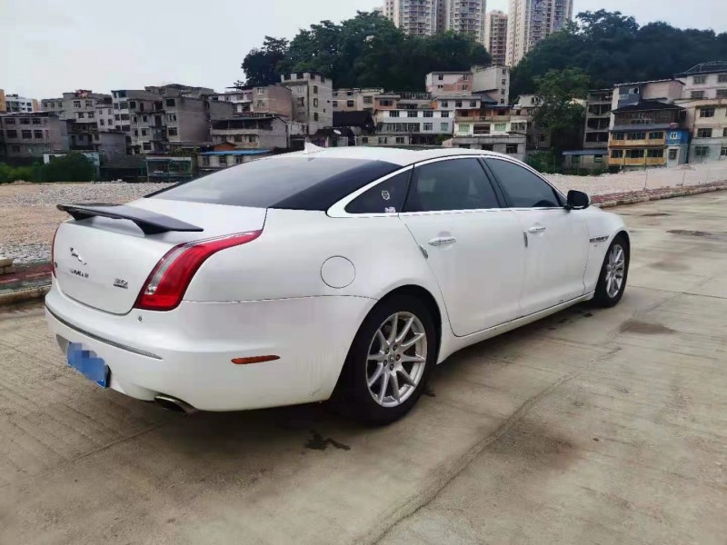 貴陽13年捷豹XJ4