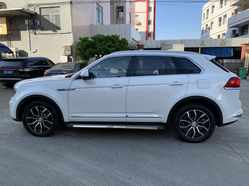 中山19年眾泰大邁X73