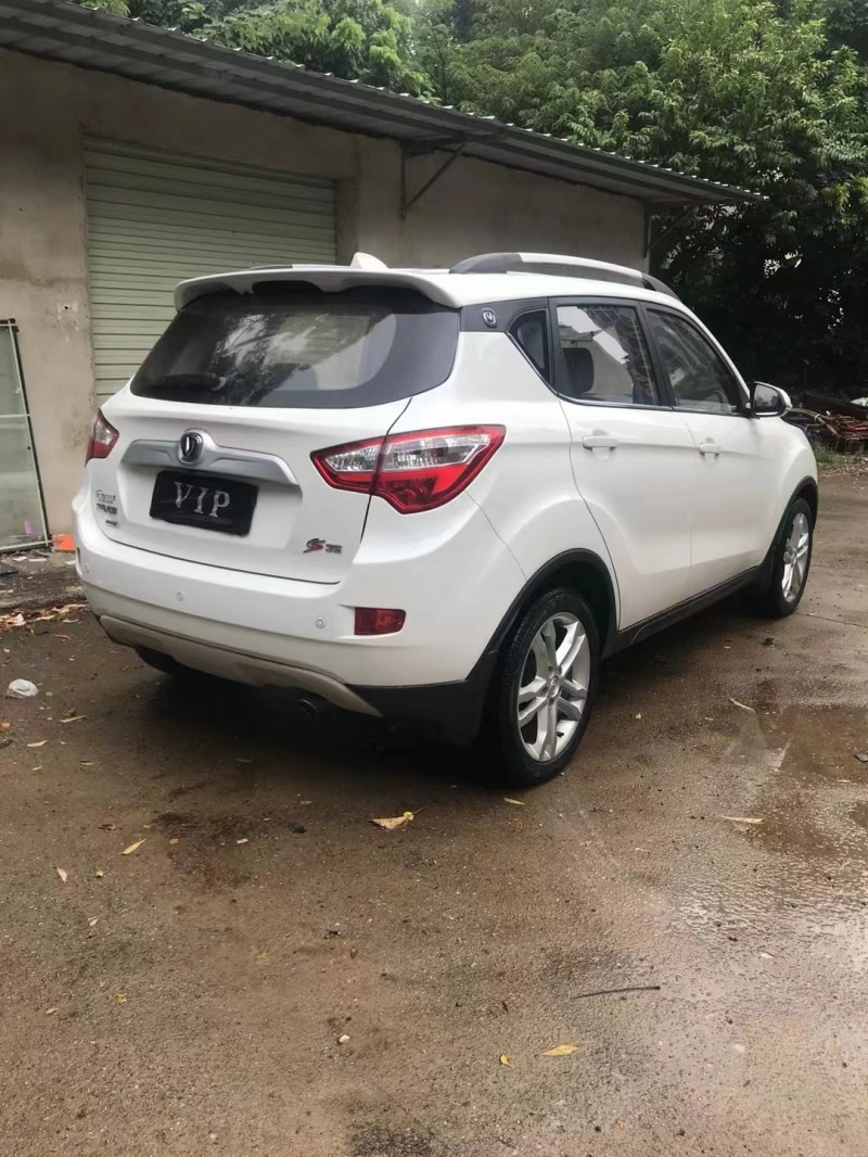 欽州17年長安汽車CS354