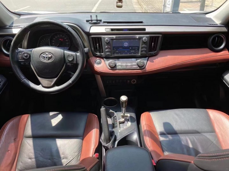 欽州15年豐田RAV4榮放5