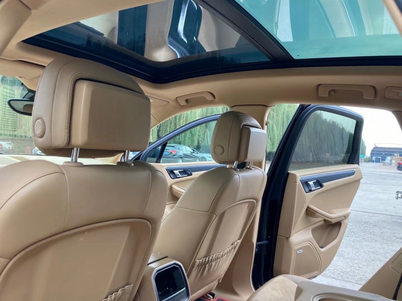 沈陽14年保時捷Macan7