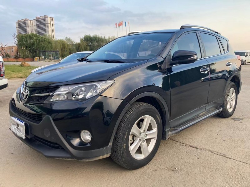 沈陽14年豐田RAV48