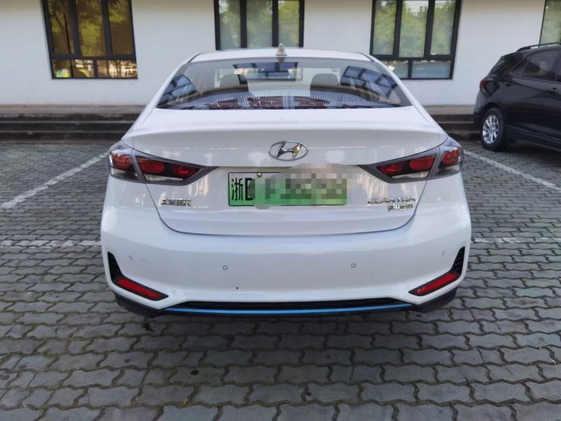 宁波21年现代领动6