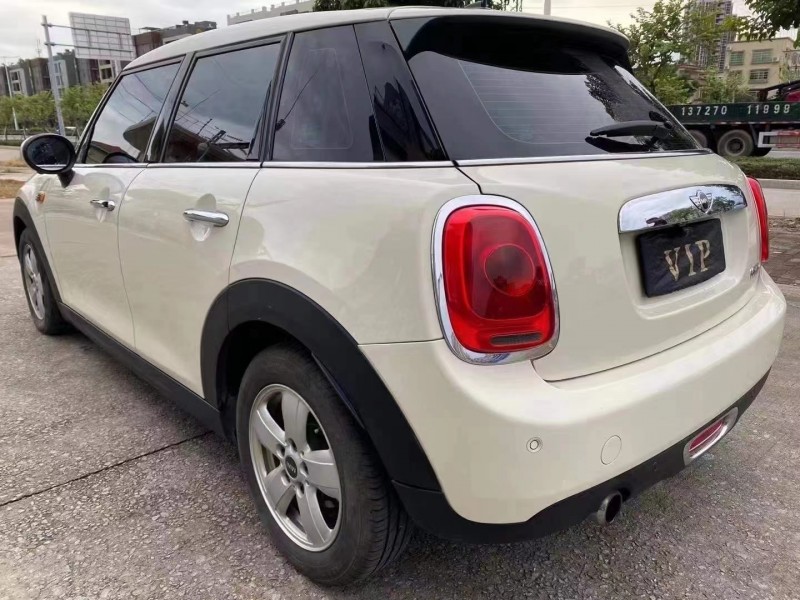 昆明16年寶馬MINI6