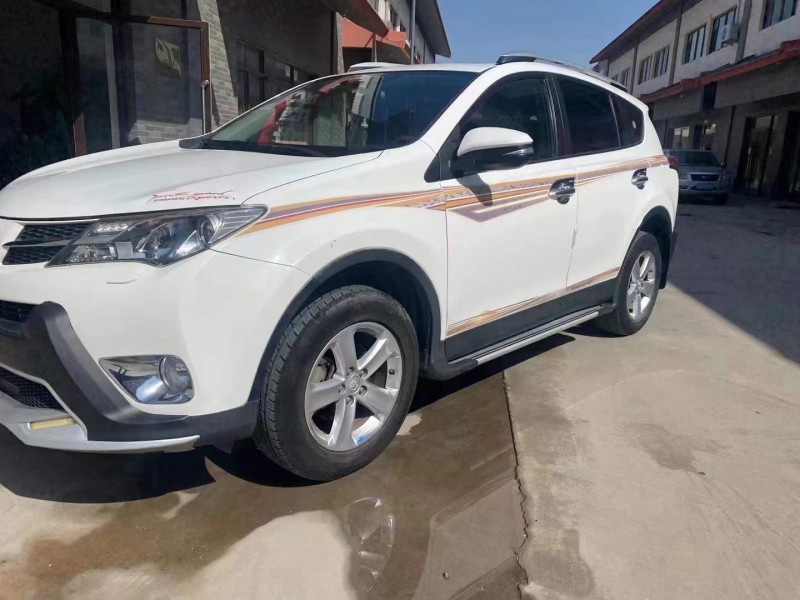 包頭14年豐田RAV42