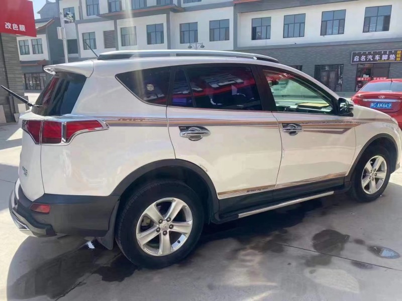 包頭14年豐田RAV48