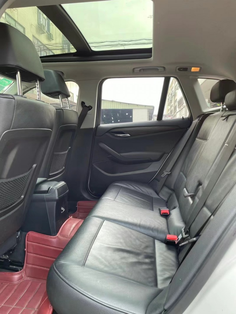 中山16年宝马X17