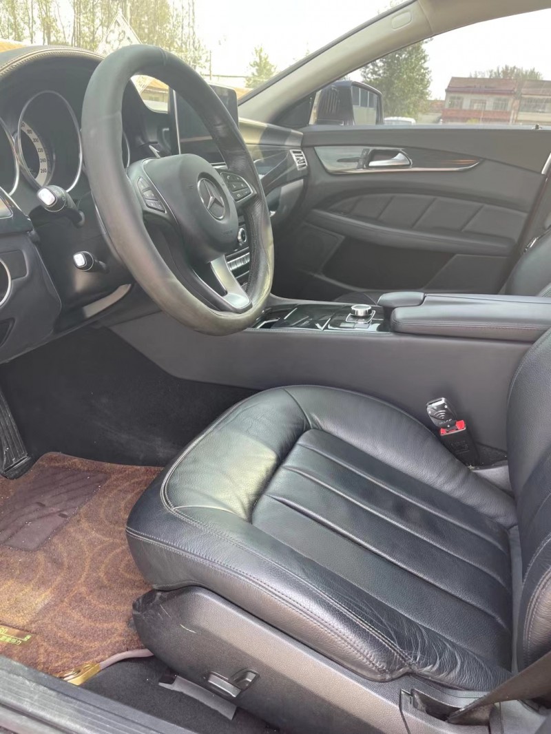 徐州16年奔驰CLS8