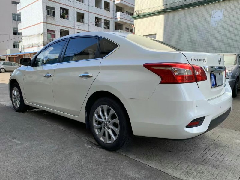 中山17年日產軒逸6
