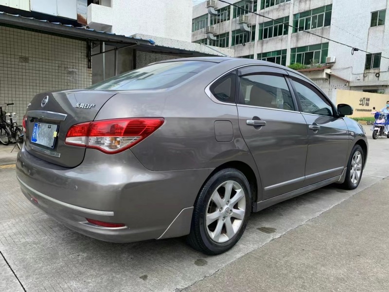 中山12年日產軒逸5