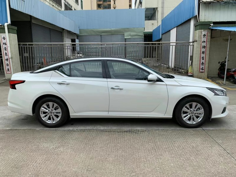 中山20年日產天籟2