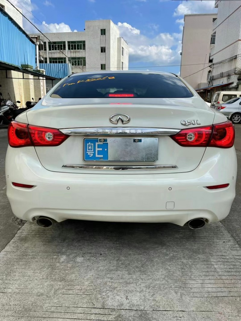 中山16年英菲尼迪Q50L4