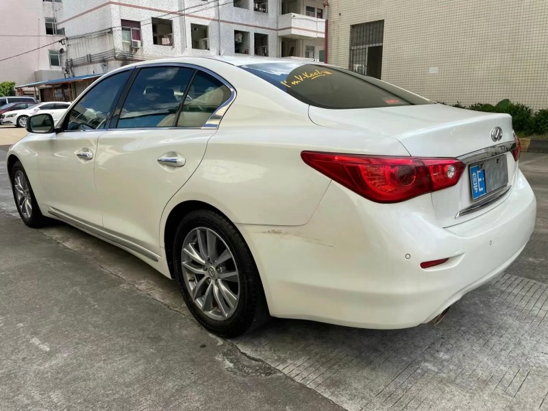 中山16年英菲尼迪Q50L6