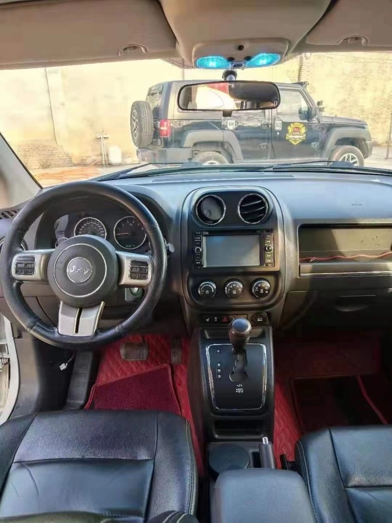 保定13年Jeep指南者9