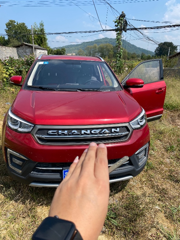 遵義18年長安汽車CS556