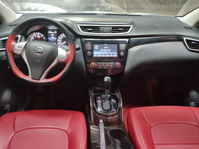 安陽18年日產逍客4