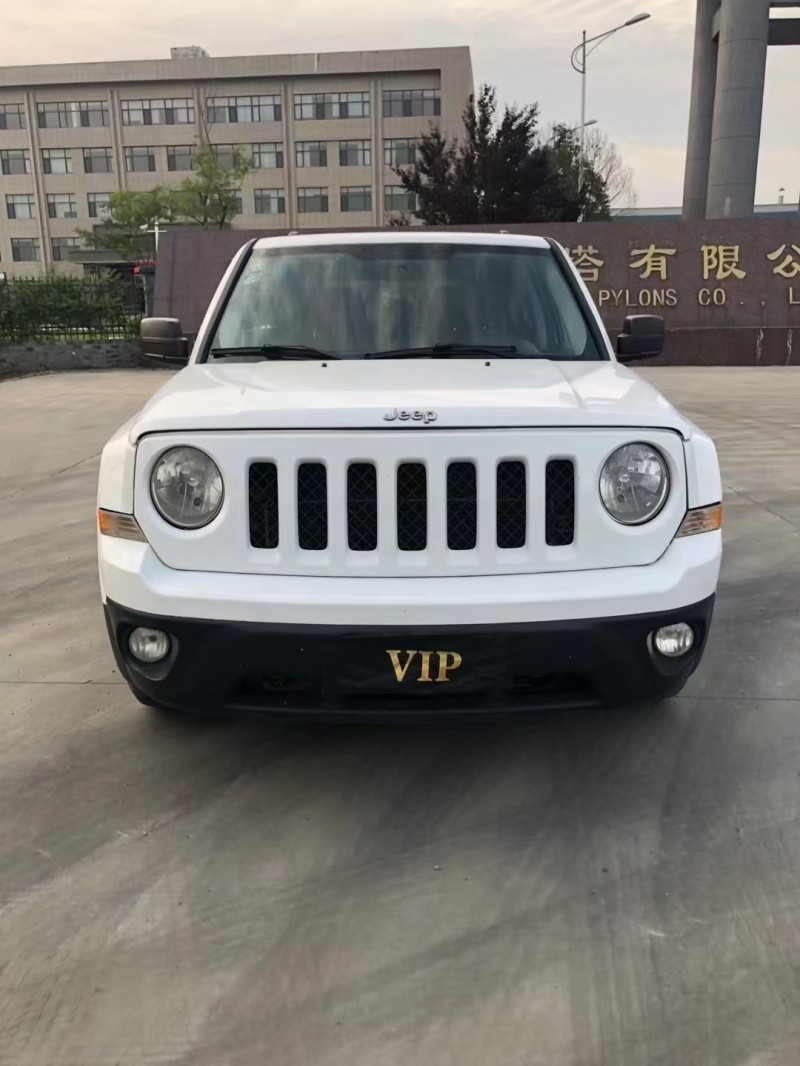 徐州12年Jeep自由客1