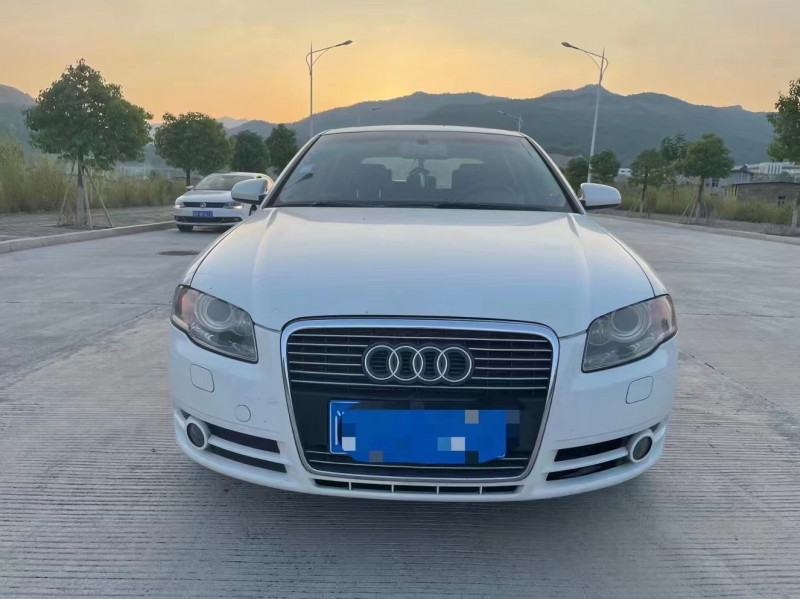 廈門07年奧迪A4L1