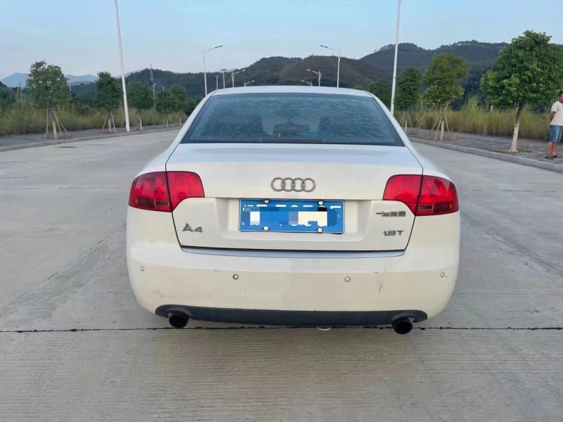 廈門07年奧迪A4L2