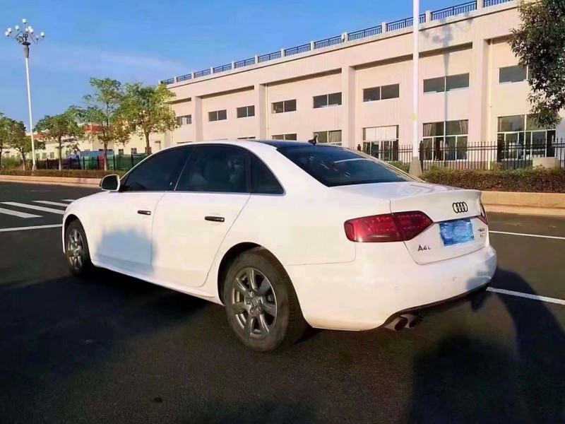 泉州12年奧迪A4L6