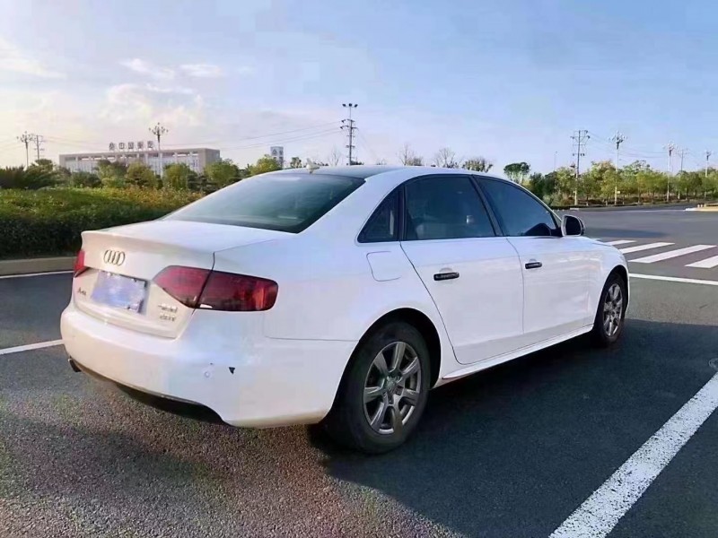 泉州12年奧迪A4L5