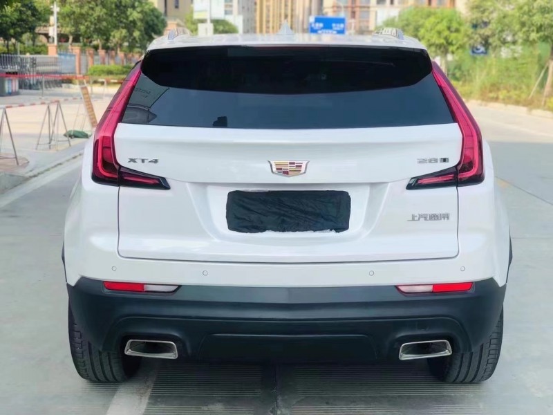 廈門20年凱迪拉克XT42