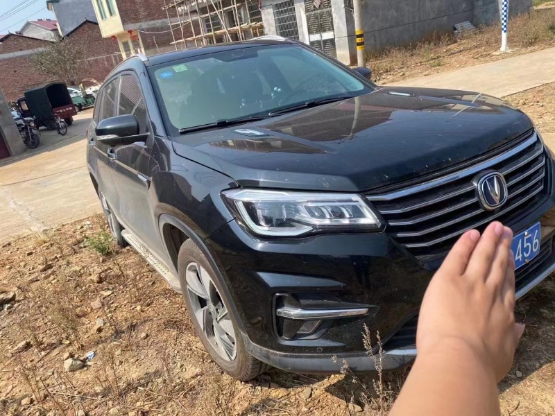宜春19年長安汽車CS752