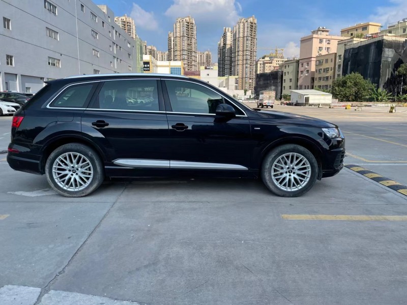 廣州18年奧迪Q76