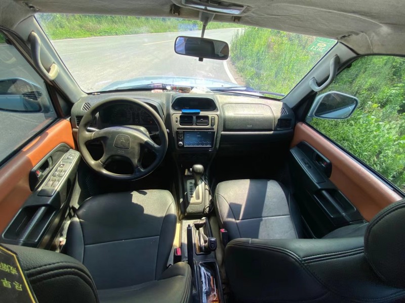 武漢06年獵豹汽車飛騰6