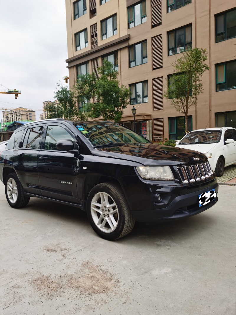 青島13年Jeep指南者2