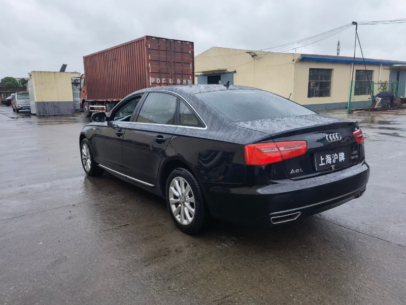 上海13年奧迪A6L4