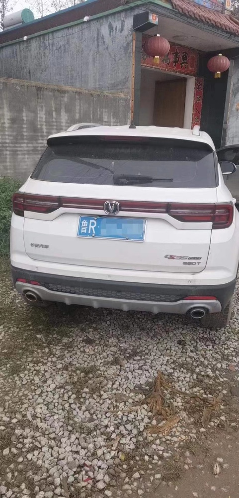 北京19年長安汽車CS352