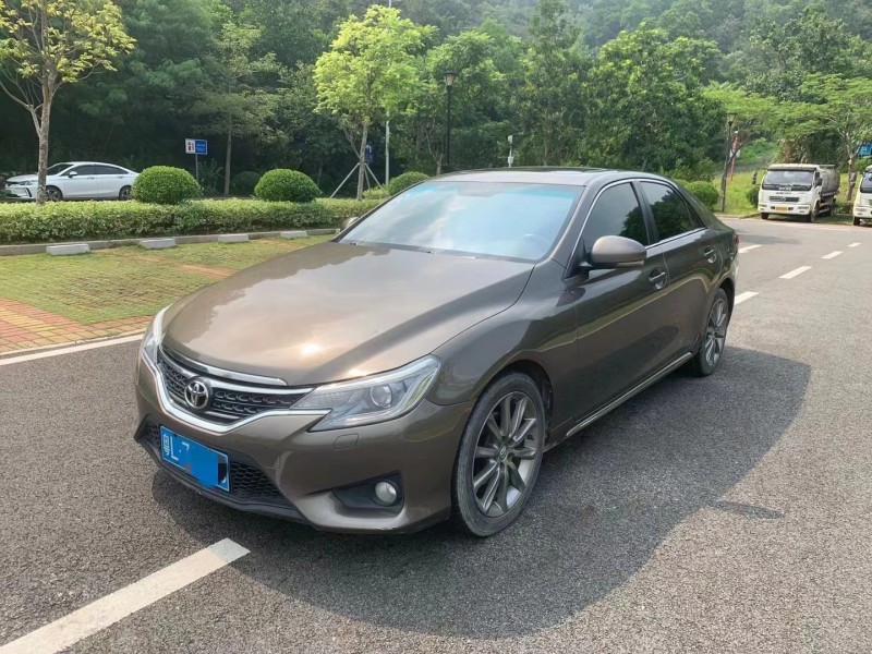 深圳16年豐田銳志3