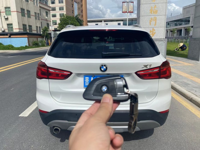 廣州17年寶馬X14