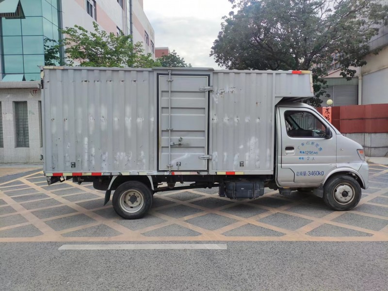 東莞19年長安汽車神騏T206