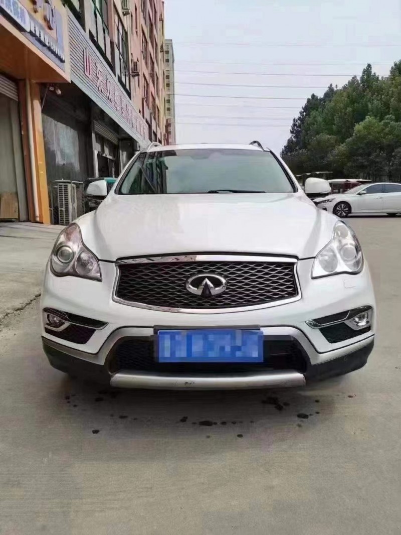 煙臺15年英菲尼迪QX504