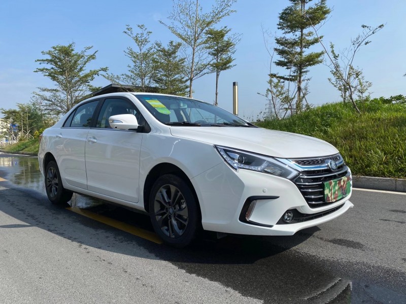 東莞20年比亞迪秦2