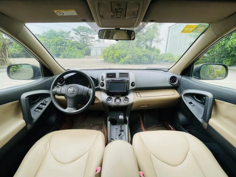 深圳12年豐田RAV4榮放7