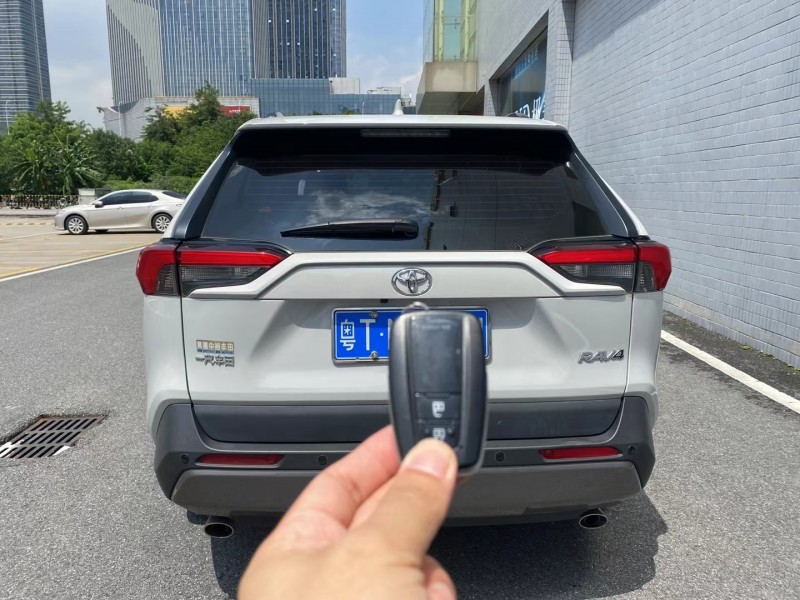 廣州19年豐田RAV4榮放5