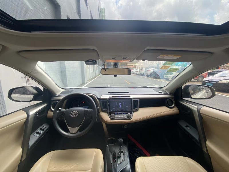 廣州16年豐田RAV4榮放5