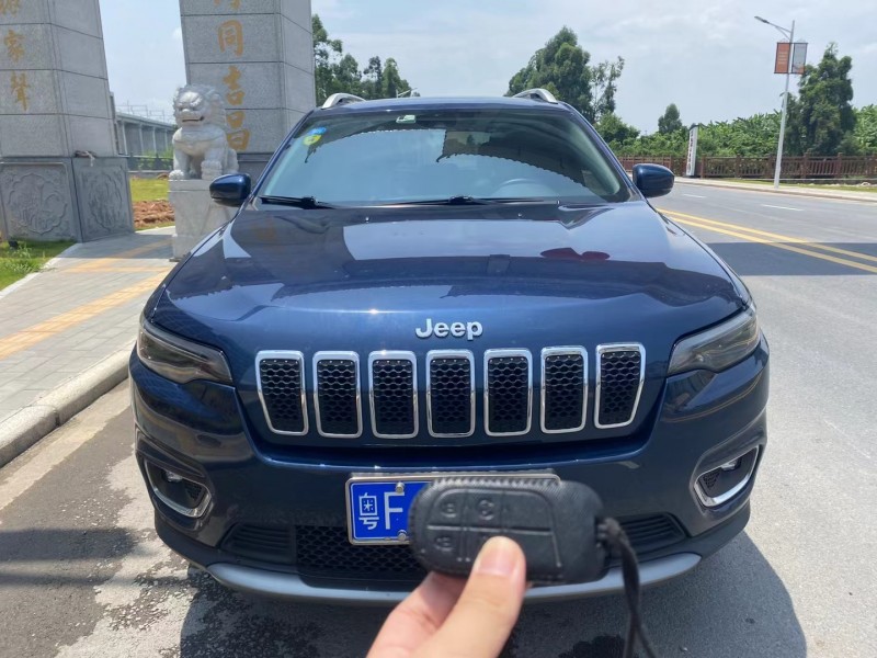 廣州19年Jeep自由光1