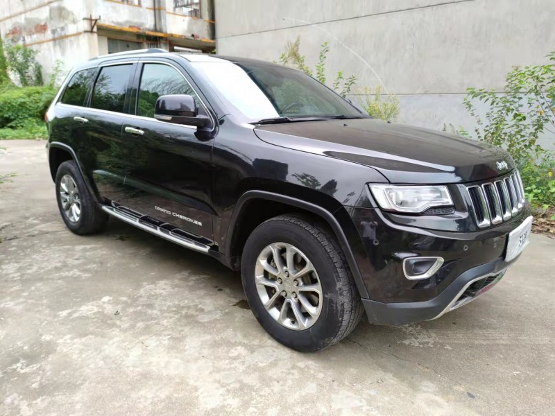 北京17年Jeep大切諾基8